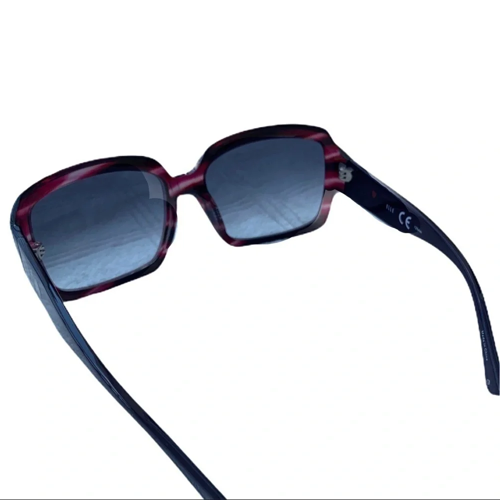 NWOT Elle Y2K Chunky Square Frame Fashion Sunglasses